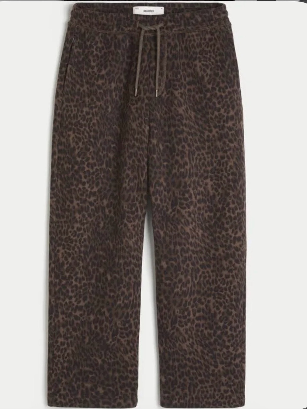 Hollister leopard sweats